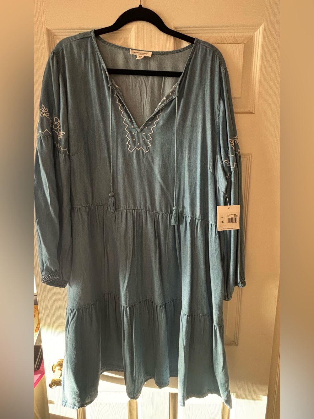 NWT BeachLunchLounge Medium Wash Annika Chambray Peasant Dress, Size XL,